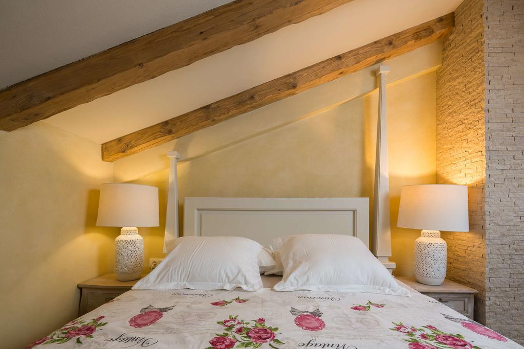 Villa Stonegate Estate - Bonus, Dvije Vile Jedna Cijena! Опатия Экстерьер фото