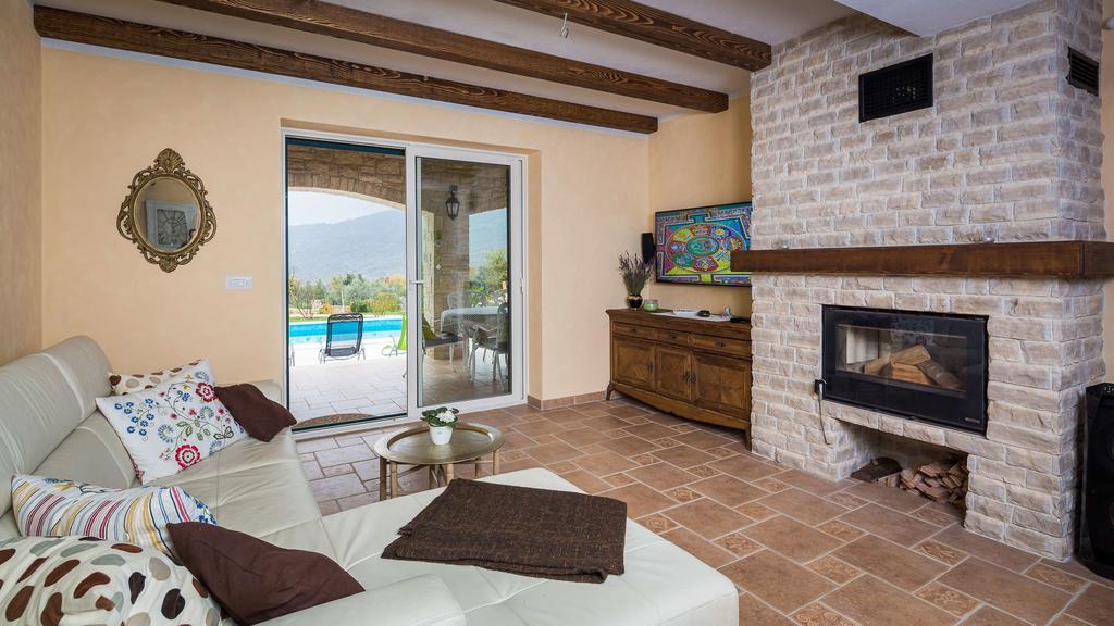Villa Stonegate Estate - Bonus, Dvije Vile Jedna Cijena! Опатия Экстерьер фото