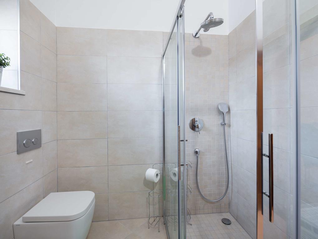 Villa Stonegate Estate - Bonus, Dvije Vile Jedna Cijena! Опатия Экстерьер фото